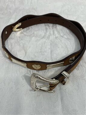 3D DDD Brown Leather Western Belt with Silver Accents.